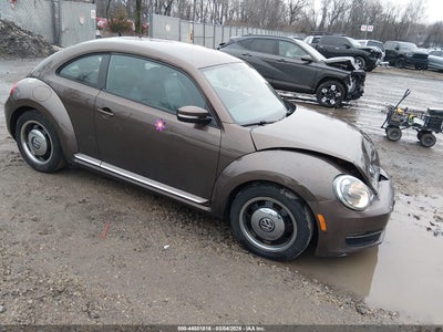 VOLKSWAGEN BEETLE 2012
