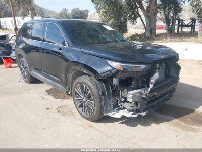 TOYOTA GRAND HIGHLANDER 2025