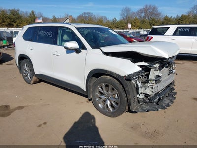 TOYOTA GRAND HIGHLANDER 2024