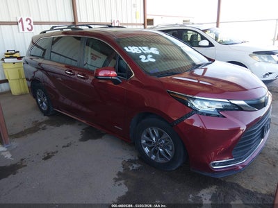 TOYOTA SIENNA 2021