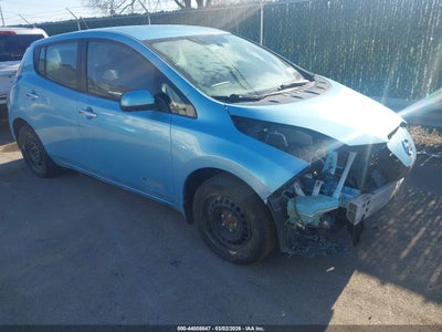 NISSAN LEAF 2015