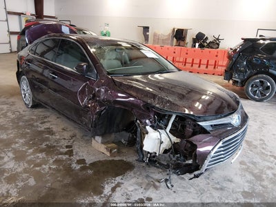 TOYOTA AVALON HYBRID 2018