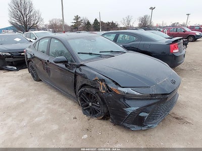 TOYOTA CAMRY 2025