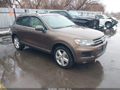 VOLKSWAGEN TOUAREG 2012