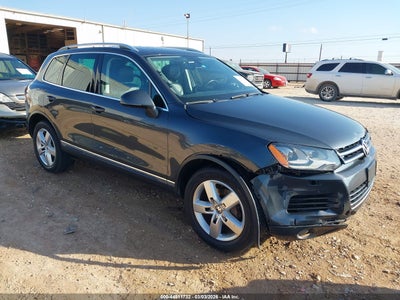 VOLKSWAGEN TOUAREG 2013