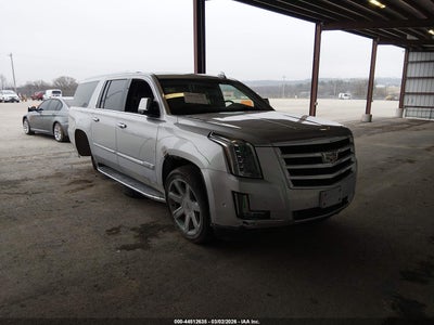 CADILLAC ESCALADE ESV 2019