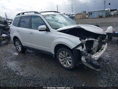 SUBARU FORESTER 2013