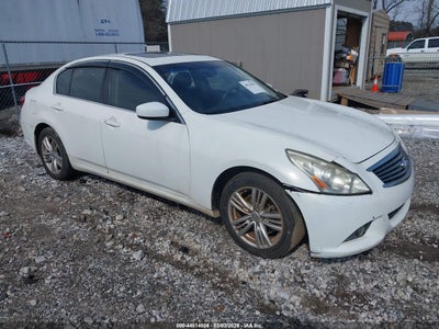 INFINITI Q40 2015