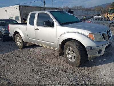 NISSAN FRONTIER 2011