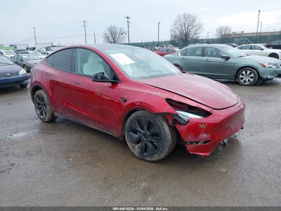 TESLA MODEL Y 2024