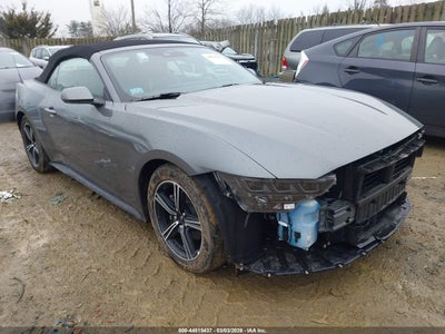 FORD MUSTANG 2025