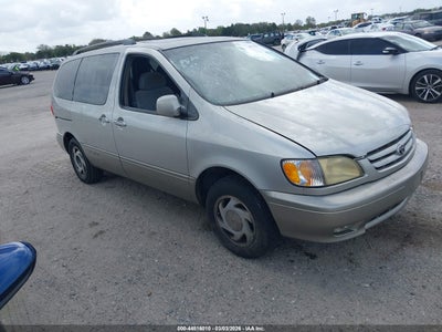 TOYOTA SIENNA 2002