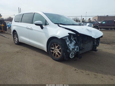 CHRYSLER VOYAGER 2022
