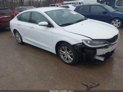 CHRYSLER 200 2015
