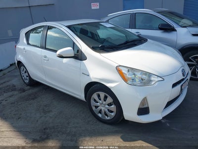 TOYOTA PRIUS C 2013