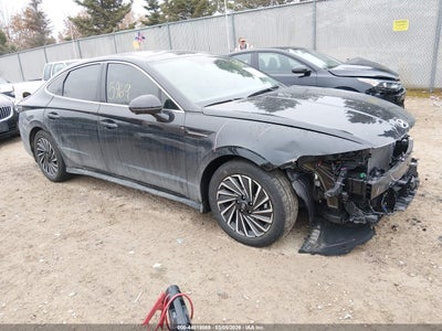 HYUNDAI SONATA HYBRID 2025