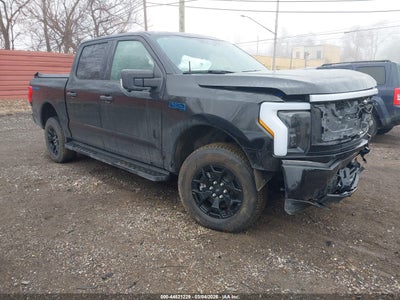 FORD F-150 LIGHTNING 2025