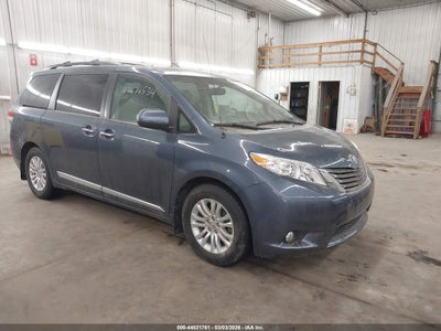 TOYOTA SIENNA 2014