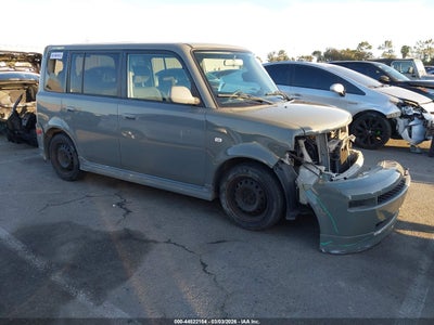 SCION XB 2004