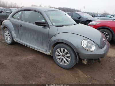 VOLKSWAGEN BEETLE 2014