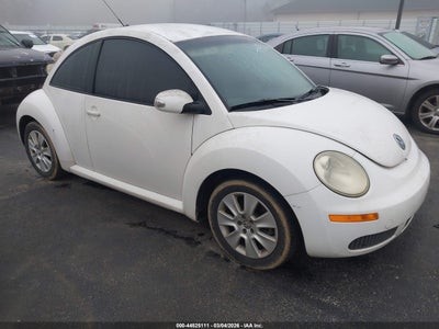 VOLKSWAGEN NEW BEETLE 2009