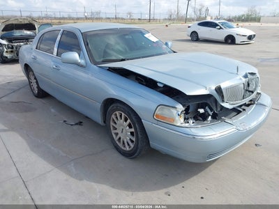 LINCOLN TOWN CAR 2007