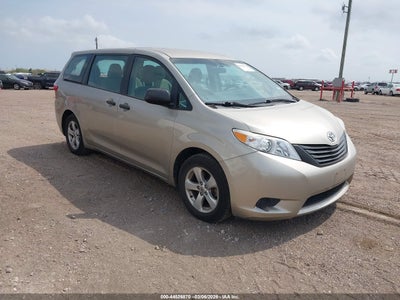 TOYOTA SIENNA 2017