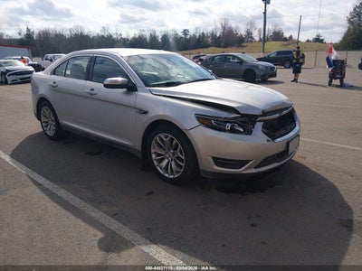 FORD TAURUS 2019