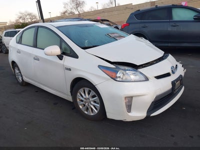 TOYOTA PRIUS PLUG-IN 2015