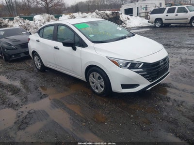 NISSAN VERSA 2024