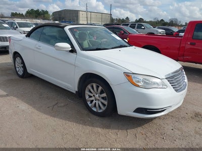 CHRYSLER 200 2013