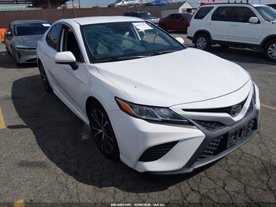 TOYOTA CAMRY 2020