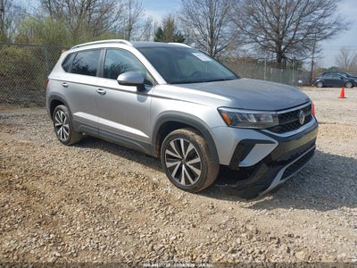 VOLKSWAGEN TAOS 2024