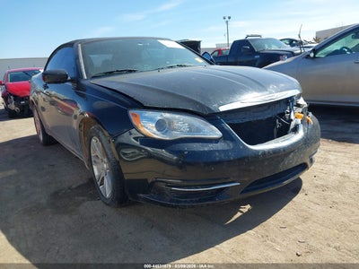 CHRYSLER 200 2011