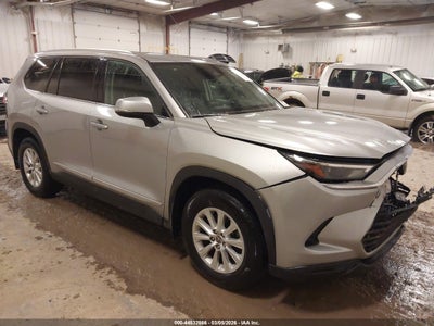 TOYOTA GRAND HIGHLANDER 2024