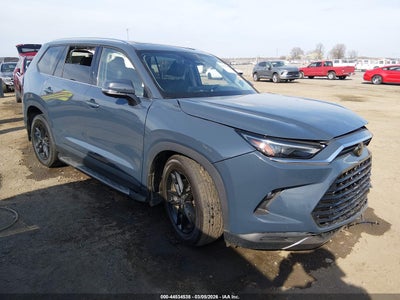 TOYOTA GRAND HIGHLANDER 2025