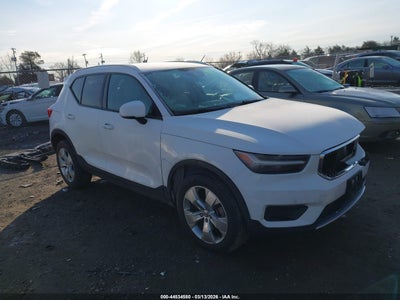 VOLVO XC40 2020