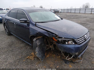 VOLKSWAGEN PASSAT 2013
