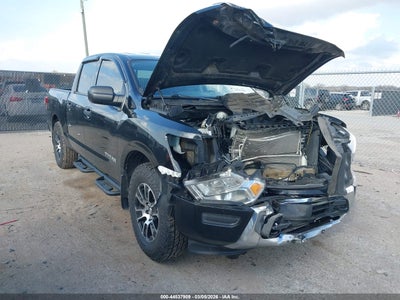 NISSAN TITAN 2022