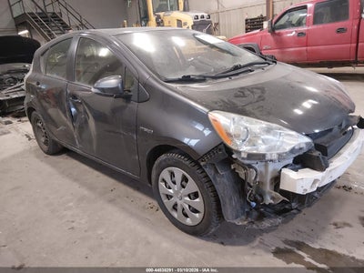 TOYOTA PRIUS C 2014
