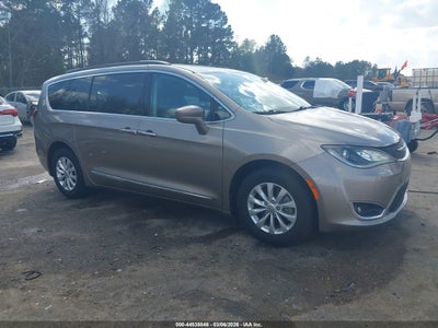 CHRYSLER PACIFICA 2017