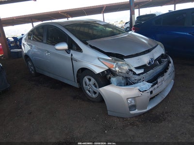 TOYOTA PRIUS 2011