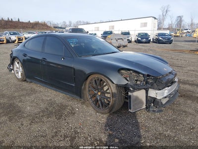 PORSCHE PANAMERA 2017