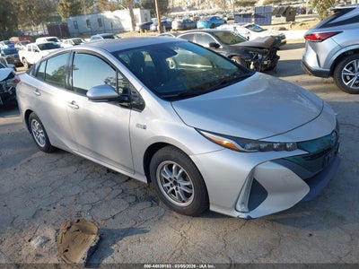 TOYOTA PRIUS PRIME 2017