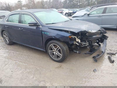 VOLKSWAGEN PASSAT 2015