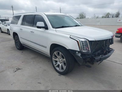 CADILLAC ESCALADE ESV 2017