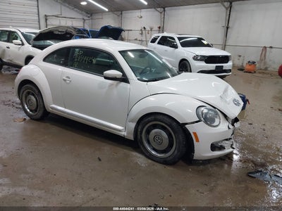 VOLKSWAGEN BEETLE 2012