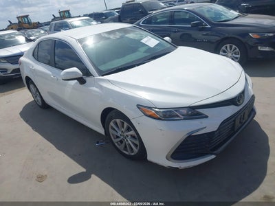 TOYOTA CAMRY 2021