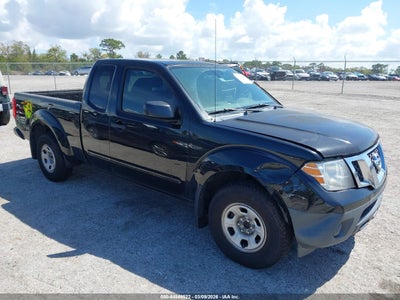 NISSAN FRONTIER 2017