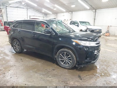 TOYOTA HIGHLANDER 2017